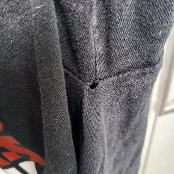 Vintage Nike Black and Red Top with Bold Print - Picture 7 of 7